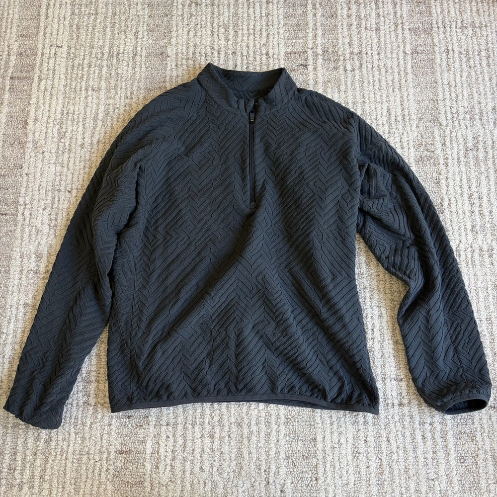 Lululemon Engineered Warmth Half Zip Pullover Gray Textured Chevron Mens Small